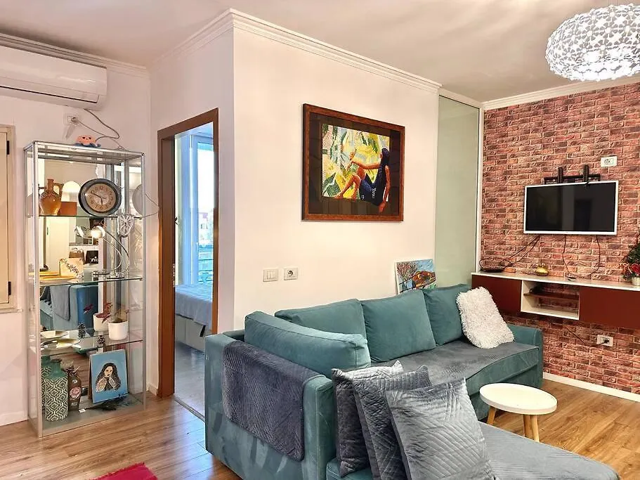 Family Living Tirana Apartment 0*,